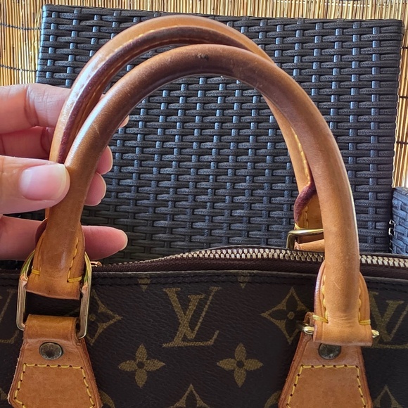 Alma PM Authentic LV Bag - Picture 2 of 11